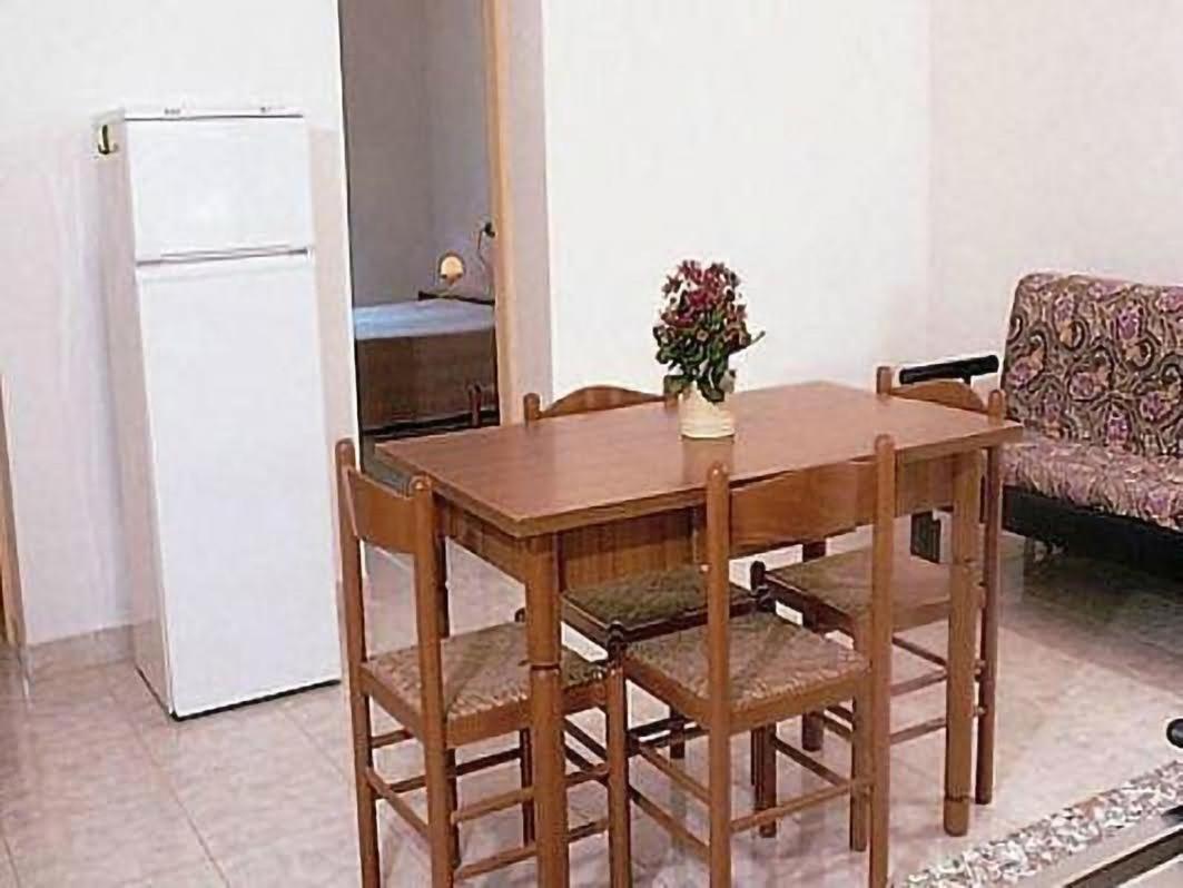 Residence Baia Del Gallo Весте Екстериор снимка