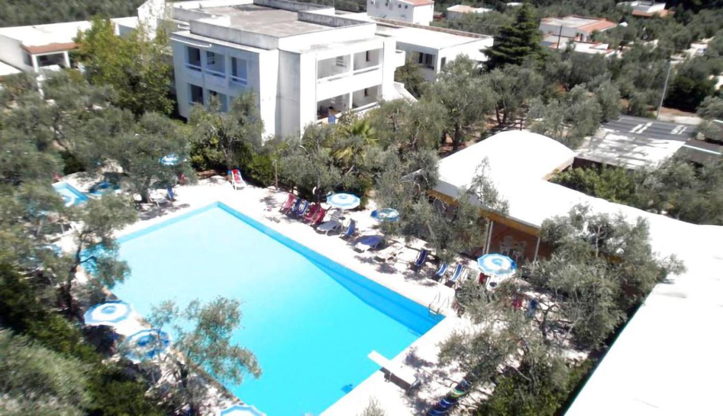 Residence Baia Del Gallo Весте Екстериор снимка