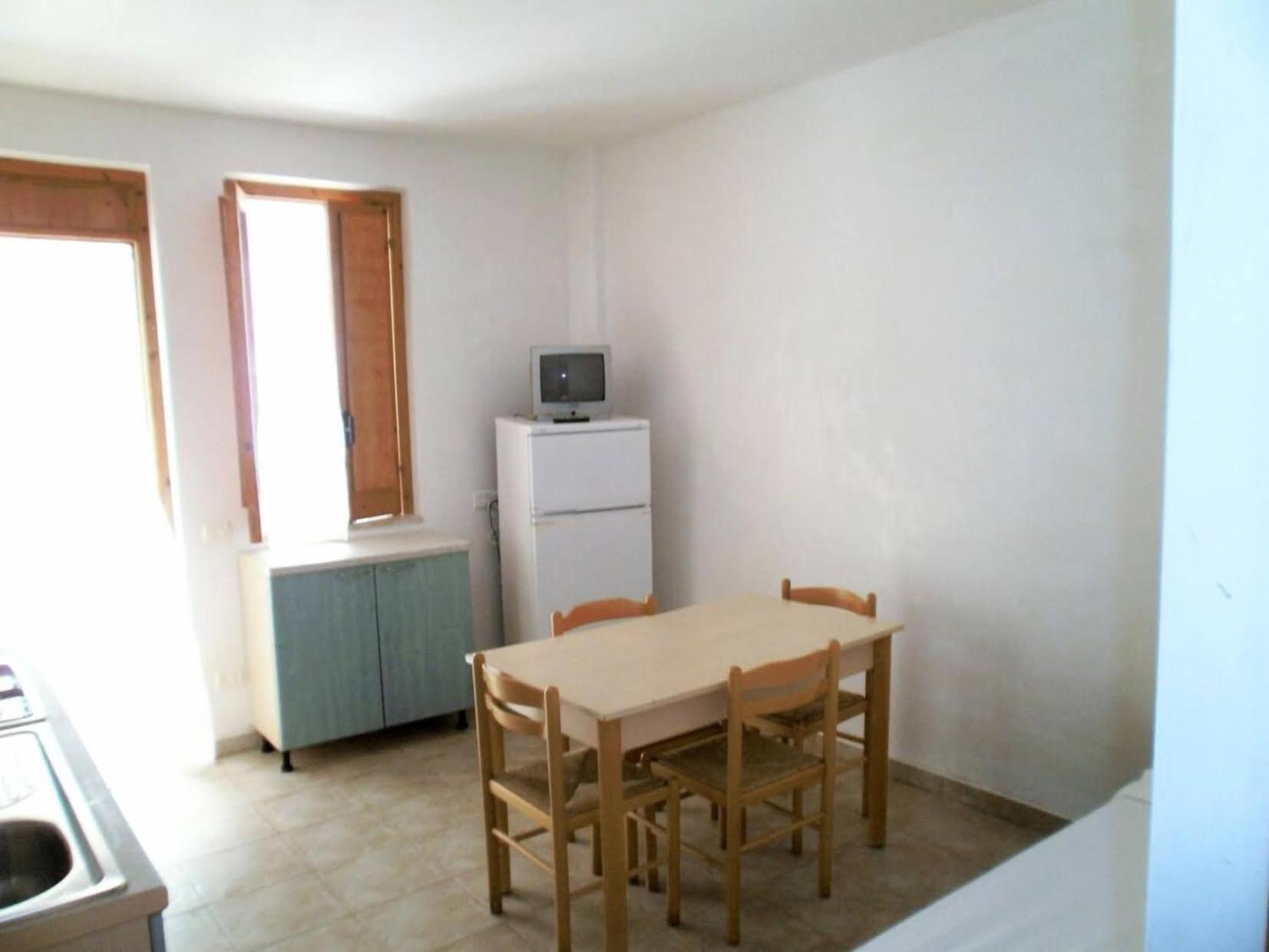 Residence Baia Del Gallo Весте Екстериор снимка