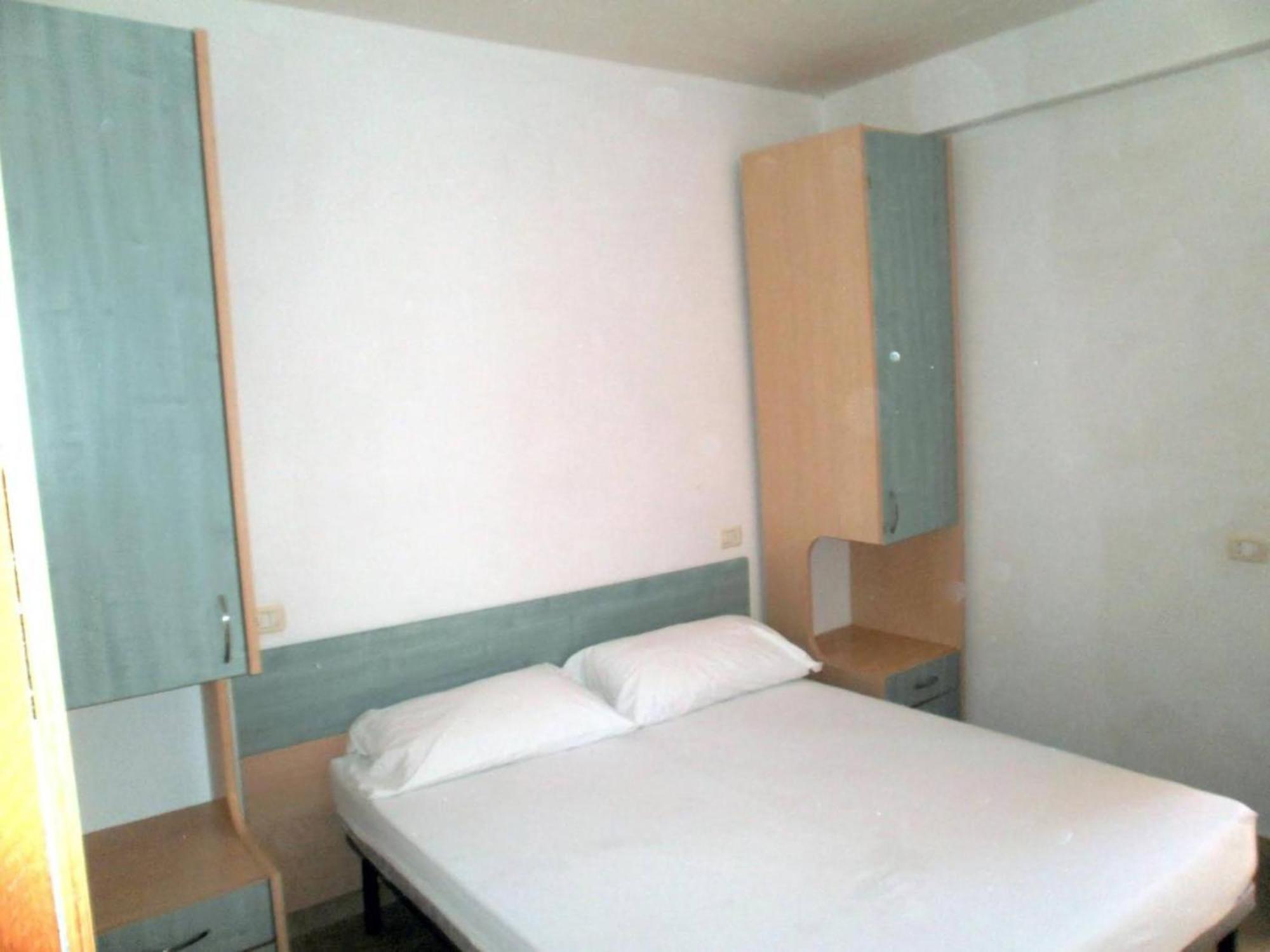 Residence Baia Del Gallo Весте Екстериор снимка